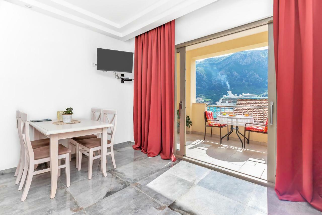 Apartments Castello Kotor Buitenkant foto